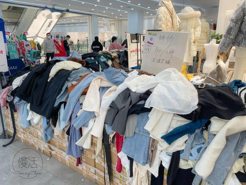 服裝批發(fā)市場清倉指南 100元3件靚衫,20元買牛仔褲,哪里更抵