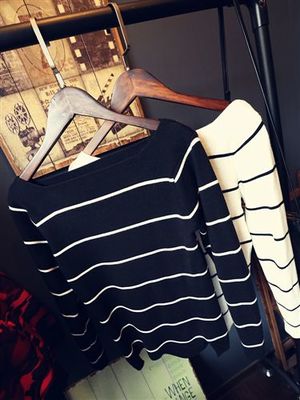 針織衫 韓版氣質(zhì)粗條紋寬松大碼蝙蝠袖中長款包臀針織衫圓領(lǐng)套頭毛衣批發(fā)圖片|針織衫 韓版氣質(zhì)粗條紋寬松大碼蝙蝠袖中長款包臀針織衫圓領(lǐng)套頭毛衣批發(fā)產(chǎn)品圖片由三門縣軍軍服裝廠公司生產(chǎn)提供-