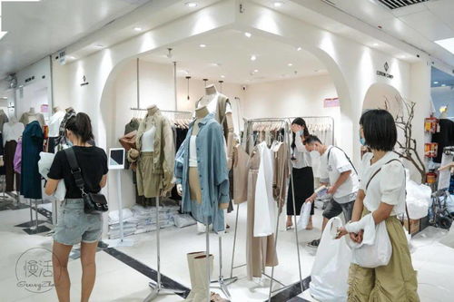 服裝批發城年中清倉大促，低至10元起，500元裝一麻袋！